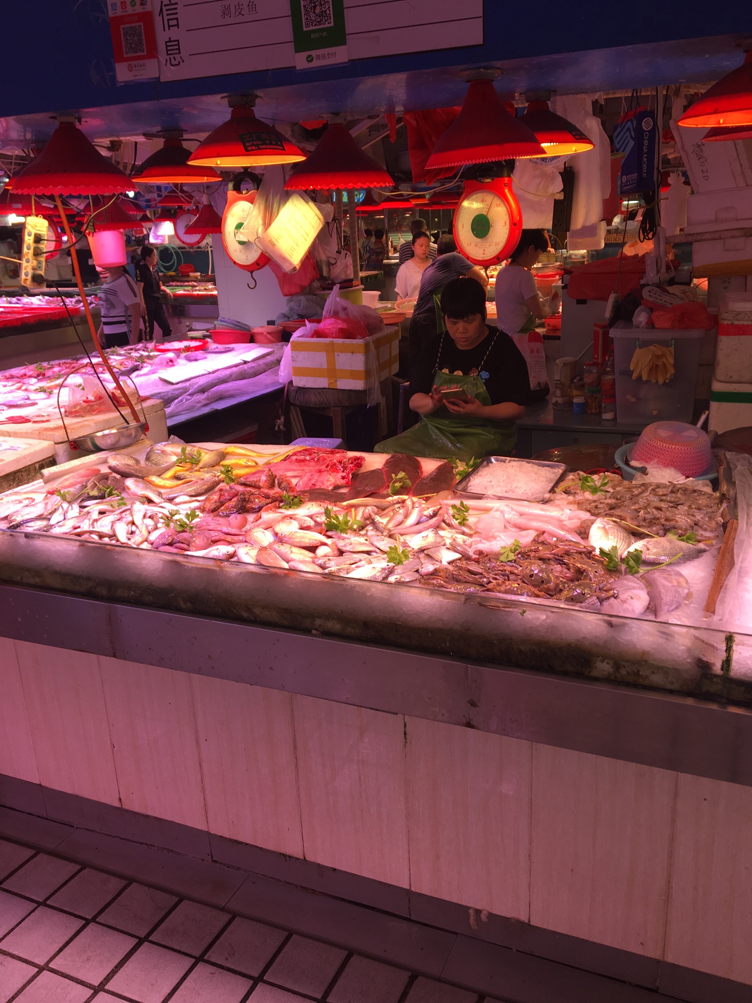 锦泰市场海鲜档口转租另招市场收银员